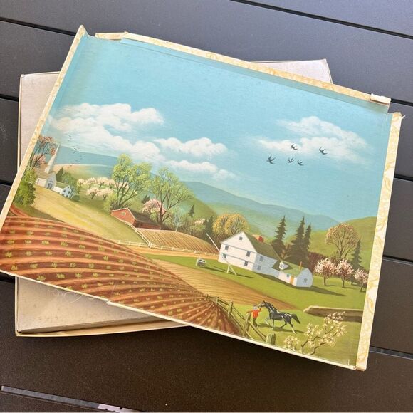 Vintage Floral Embroidered Linen Set of 2 pillowcases 1923 - Picture 3 of 7